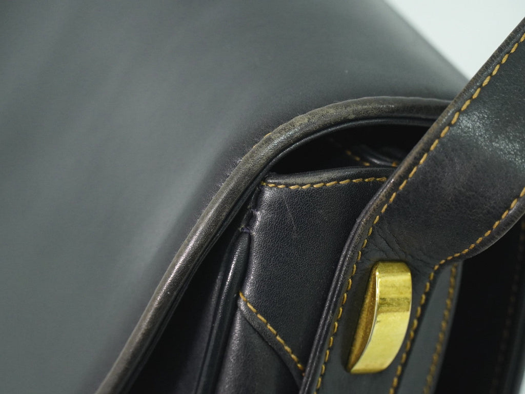 Gucci Vintage Shoulder Bag Leather Navy Leather Shoulder Bag Bag (Pre-Owned)