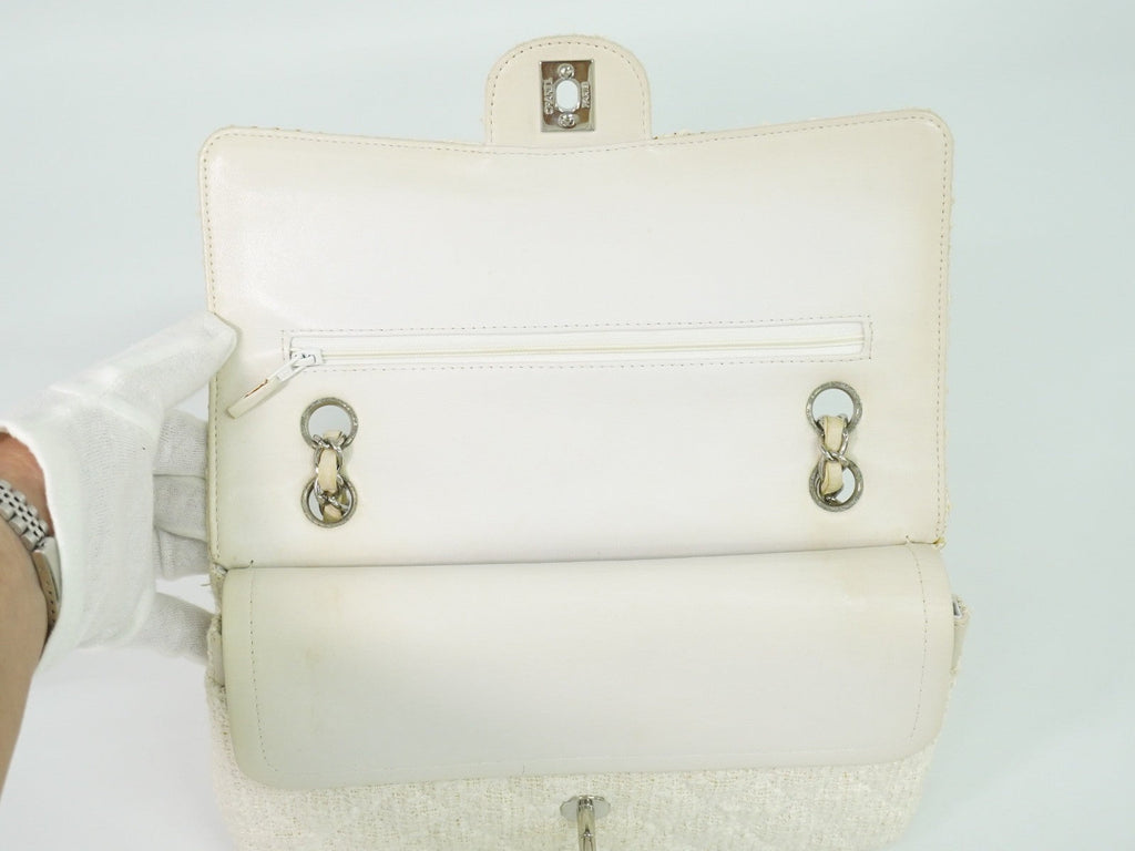 Chanel Timeless - Classic Double Flap Bag Quilted Tweed White Tweed Handbag (Pre-Owned)