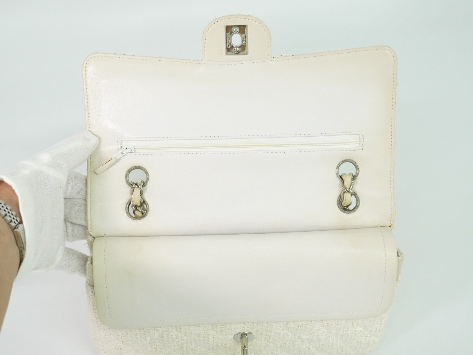 Chanel Timeless - Classic Double Flap Bag Quilted Tweed White Tweed Handbag (Pre-Owned)