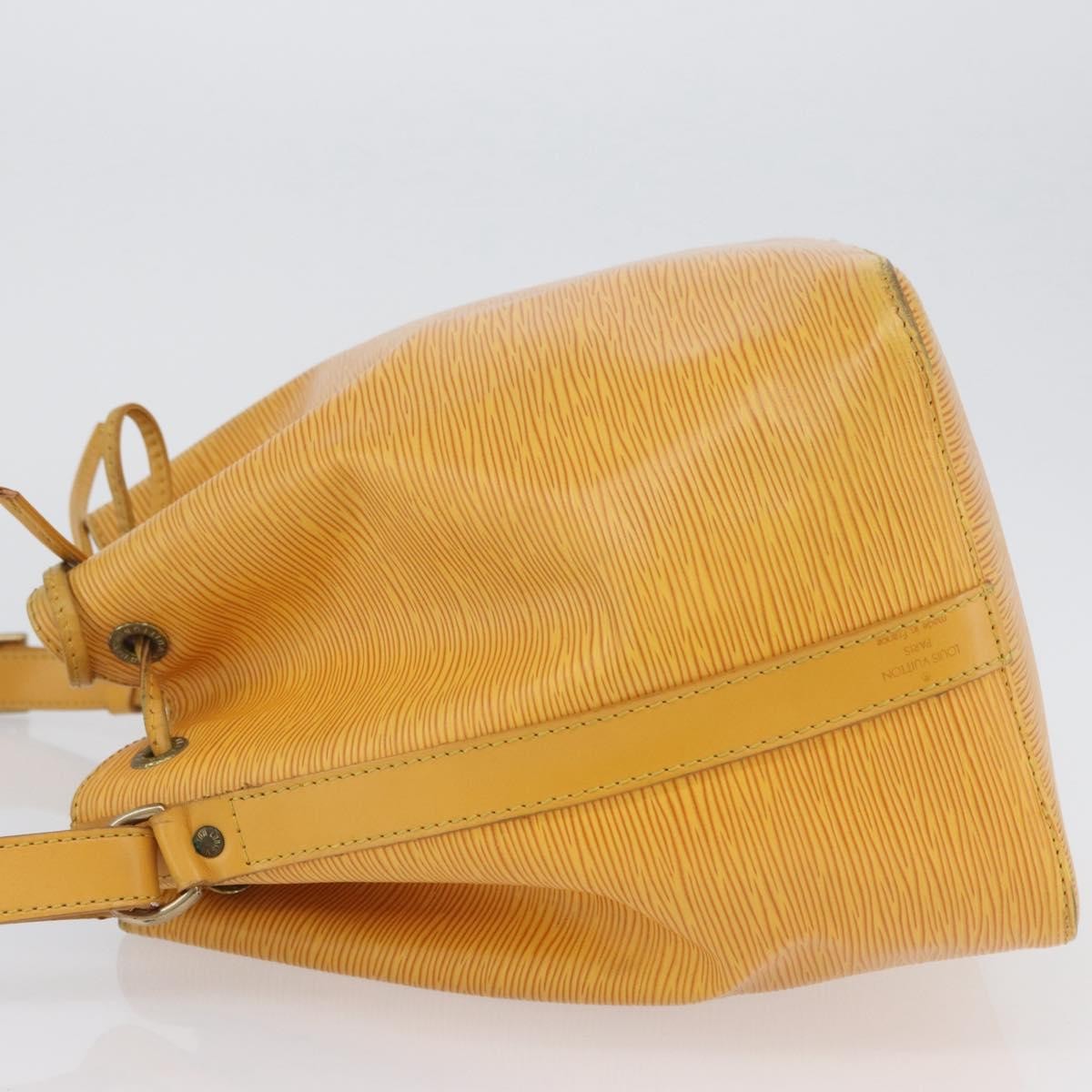 Louis Vuitton Petit Noe Handbag Epi Leather Yellow Leather Shoulder Bag Bag (Pre-Owned)