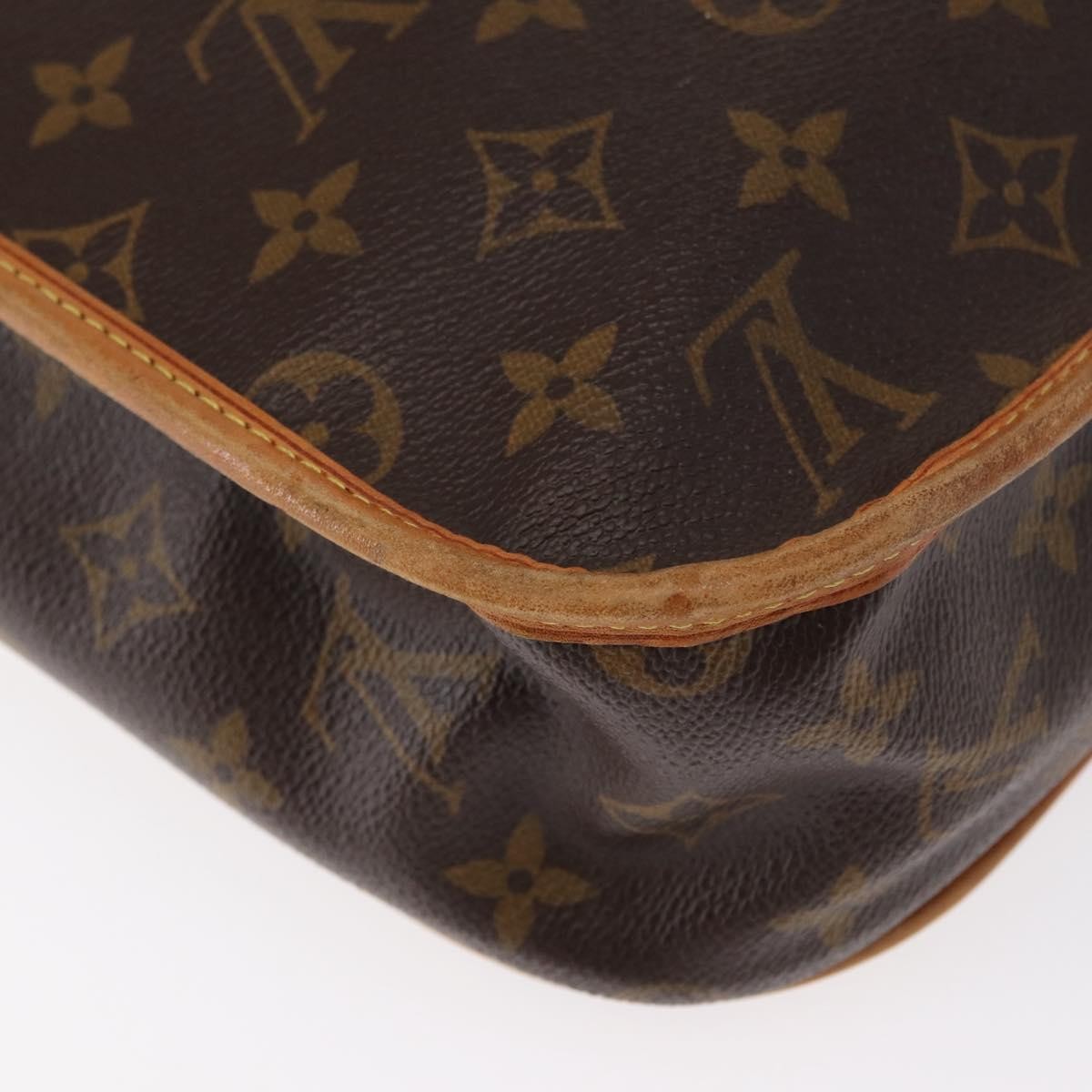 Louis Vuitton Bosphore Messenger Bag Monogram Canvas Brown Canvas Shoulder Bag Bag (Pre-Owned)
