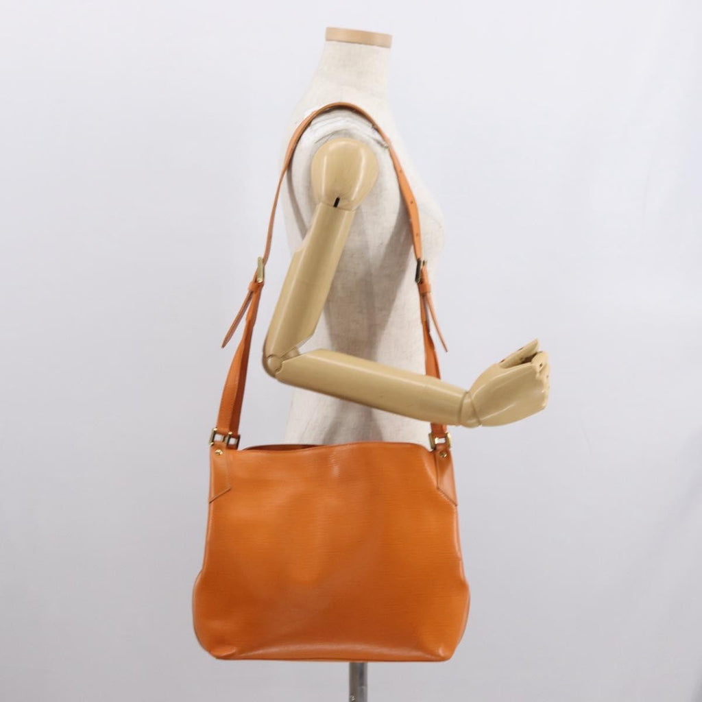 Louis Vuitton Mandara Handbag Epi Leather Orange Leather Shoulder Bag Bag (Pre-Owned)