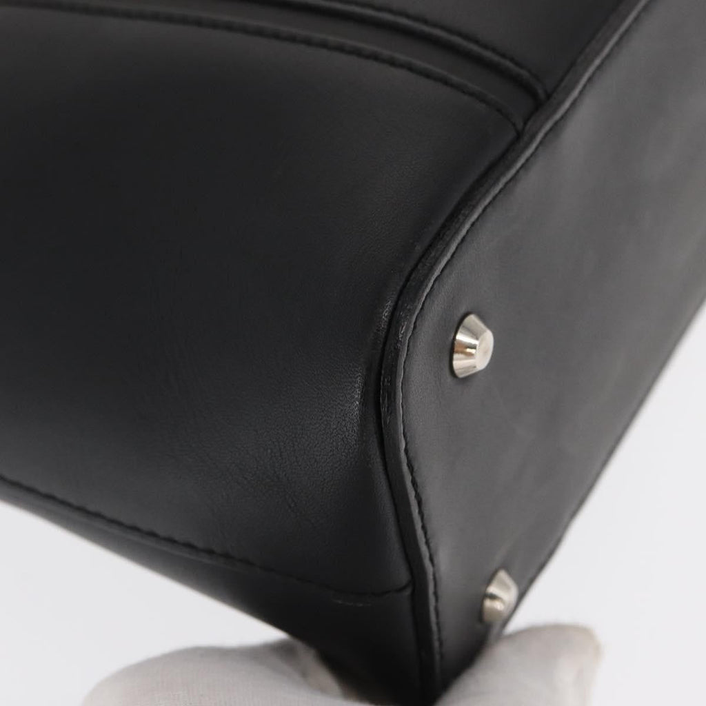 Burberry Vintage Handbag Leather Black Leather Handbag (Pre-Owned)