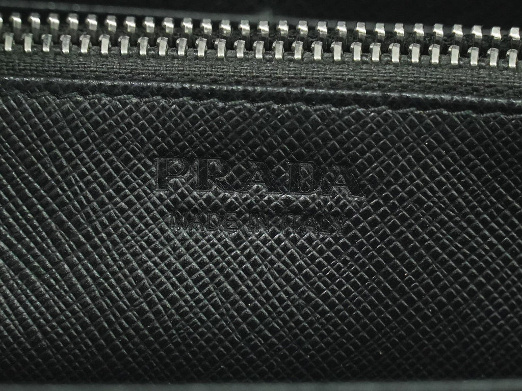 Prada Saffiano Wallet Leather Black Leather Wallets Accessory (Pre-Owned)