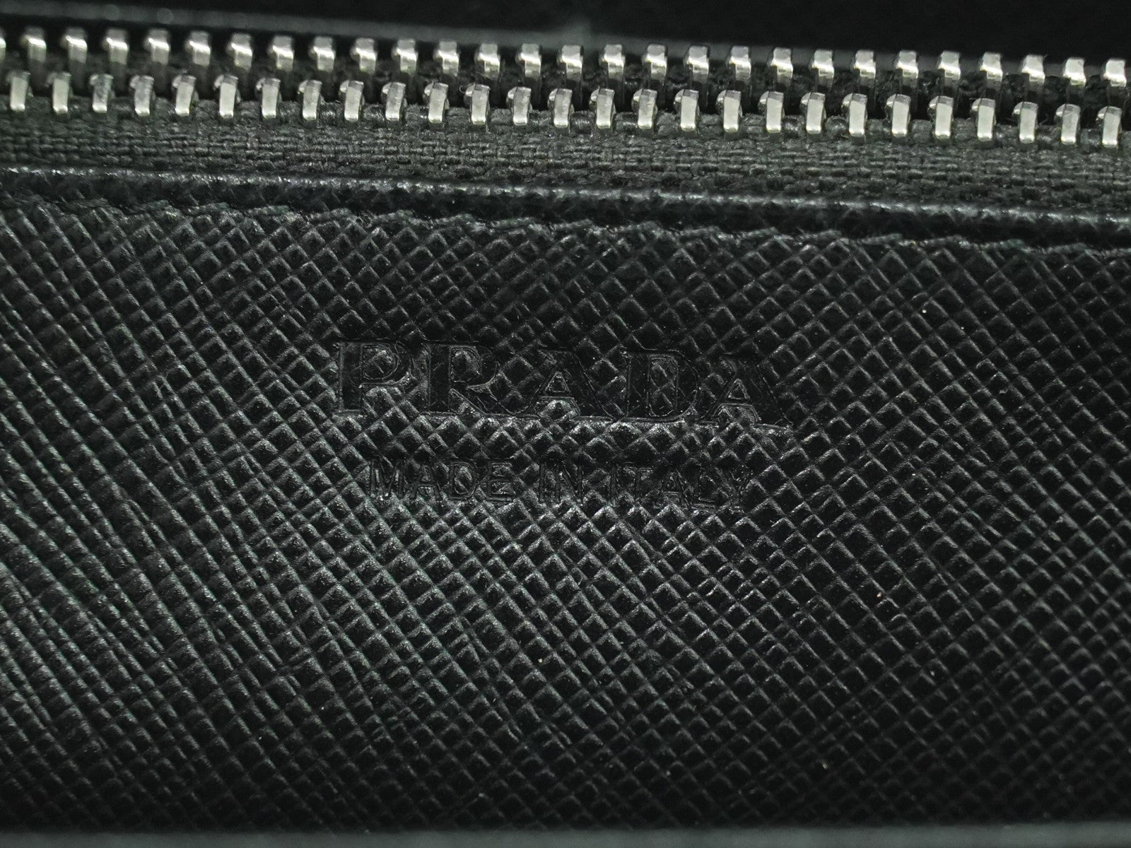 Prada Saffiano Wallet Leather Black Leather Wallets Accessory (Pre-Owned)
