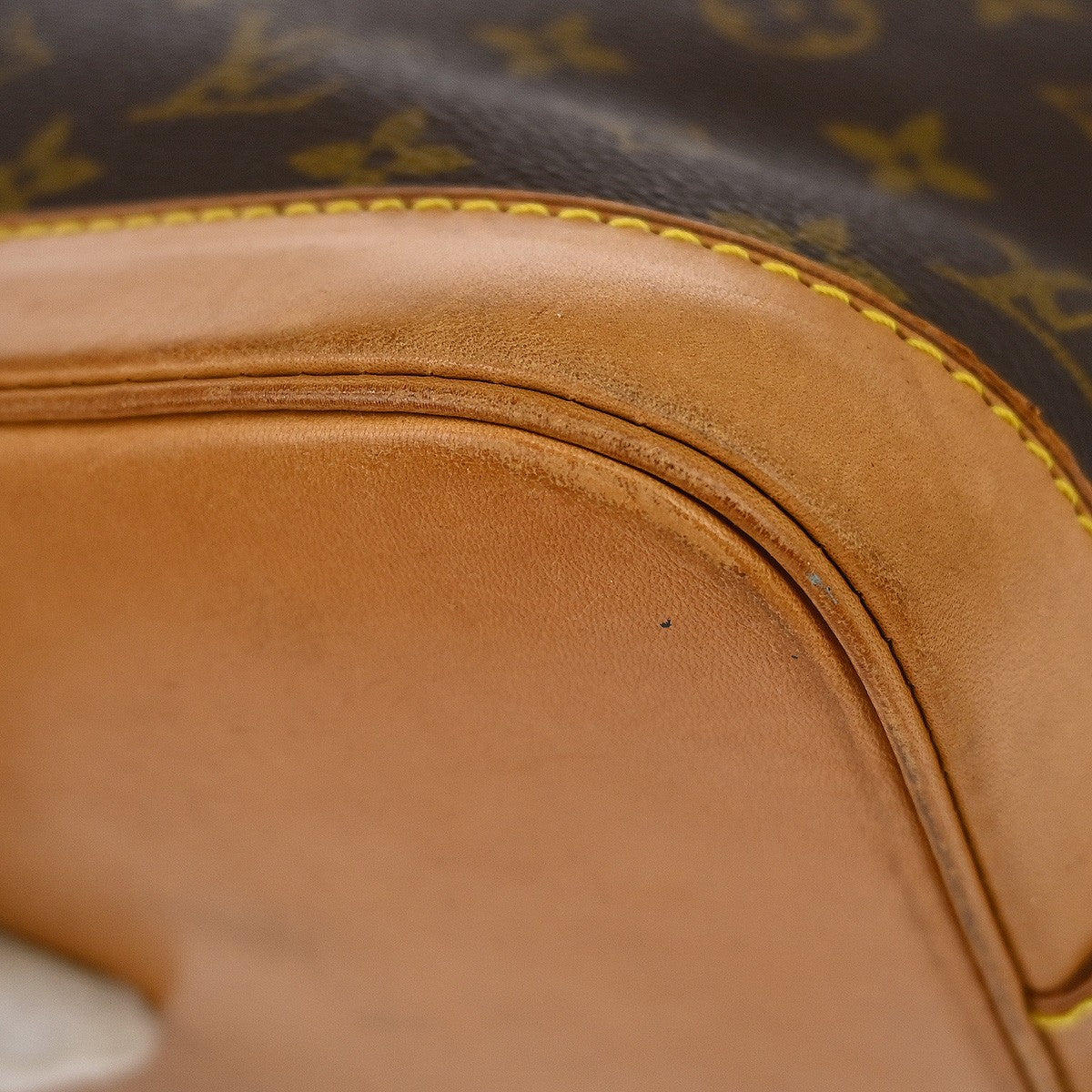 Louis Vuitton Alma Handbag Monogram Canvas Brown Canvas Handbag (Pre-Owned)