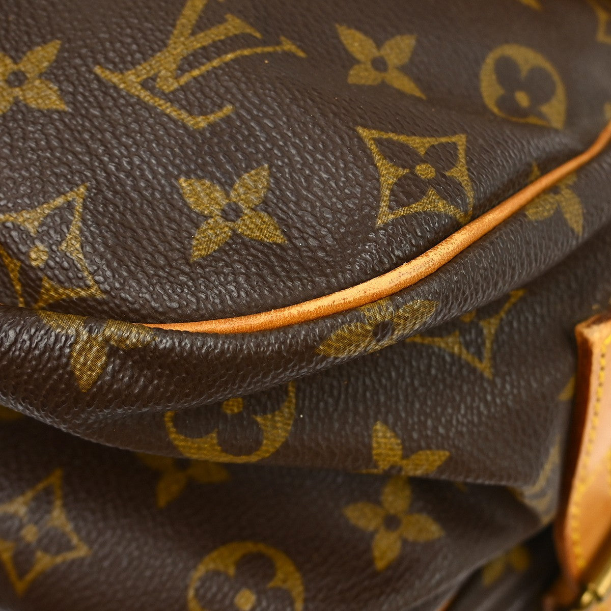 Louis Vuitton Saumur Handbag Monogram Canvas Brown Canvas Shoulder Bag Bag (Pre-Owned)