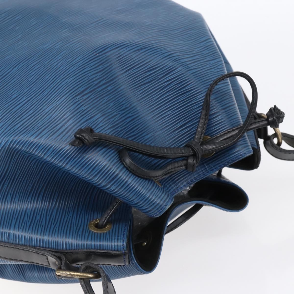 Louis Vuitton Petit Noe Handbag Epi Leather Blue Leather Shoulder Bag Bag (Pre-Owned)
