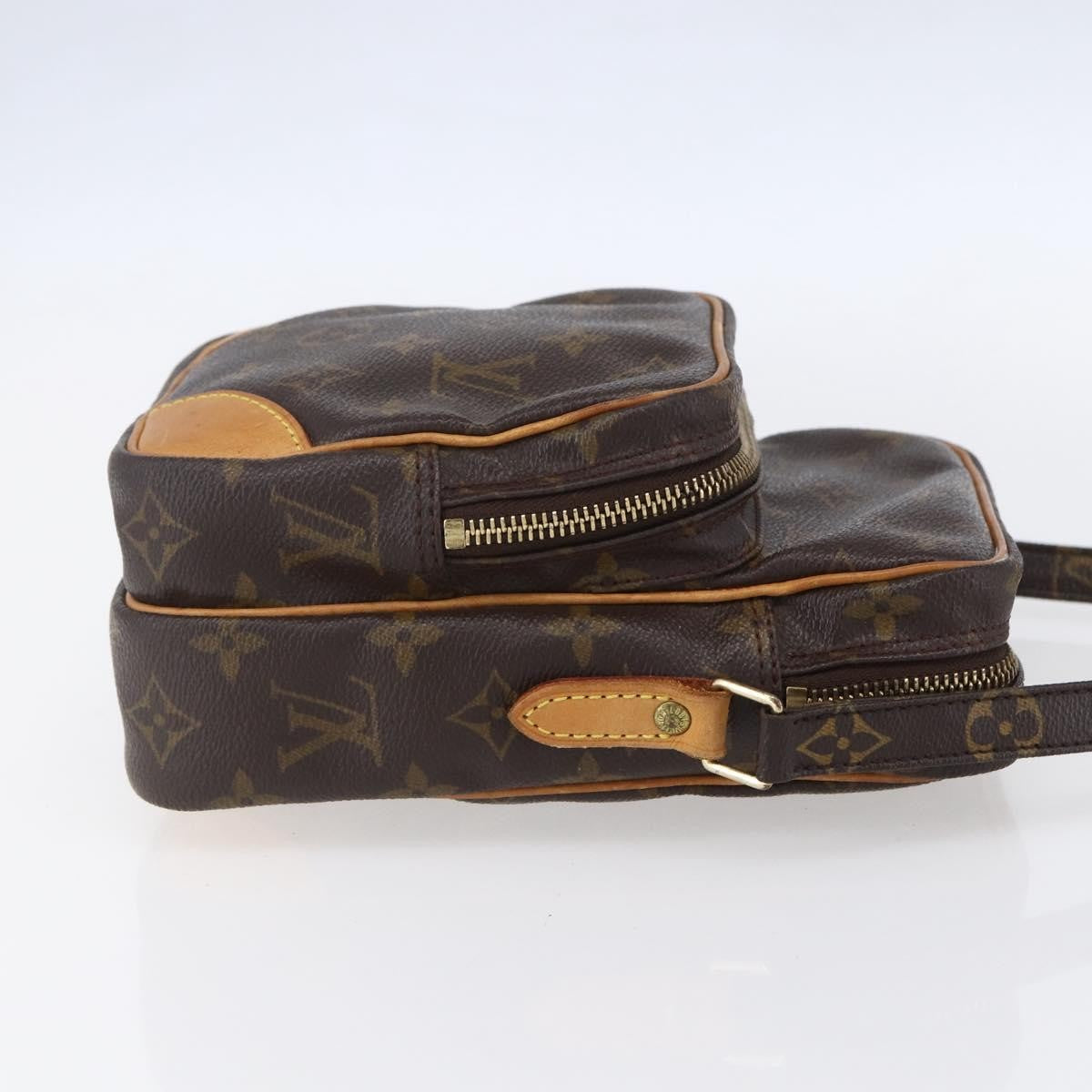 Louis Vuitton Amazone Bag Monogram Canvas Brown Canvas Shoulder Bag Bag (Pre-Owned)