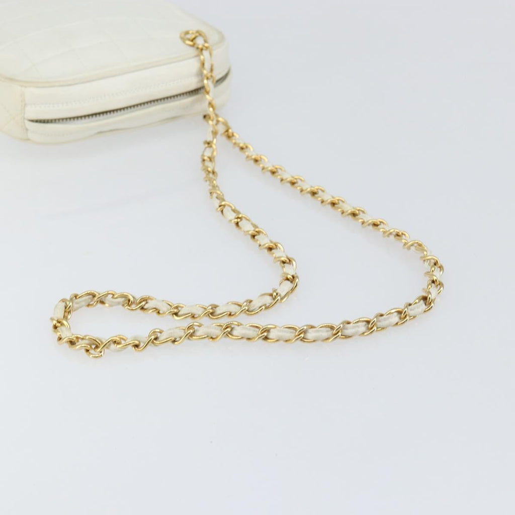 Chanel Vintage Diamond Tassel Crossbody Quilted Lambskin White Leather Clutche & Pouche Bag (Pre-Owned)