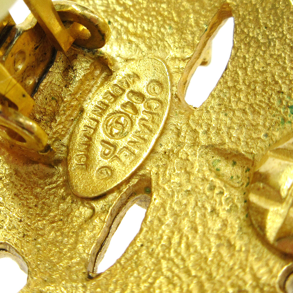 Chanel Vintage Flower Clip-On Earrings Metal Gold Gold_Plated Earrings Jewelry (Pre-Owned)