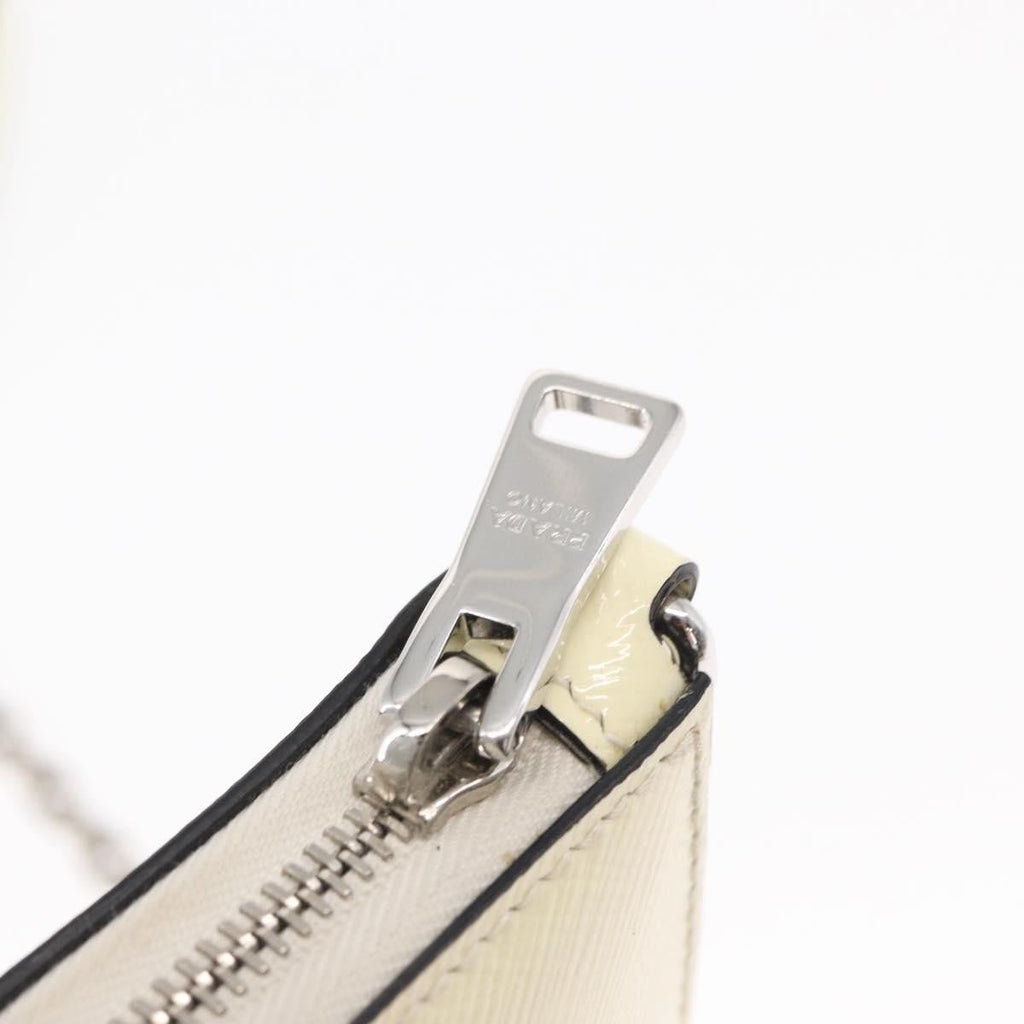 Prada Chain Crossbody Bag Vernice Saffiano Leather White Leather Shoulder Bag Bag (Pre-Owned)
