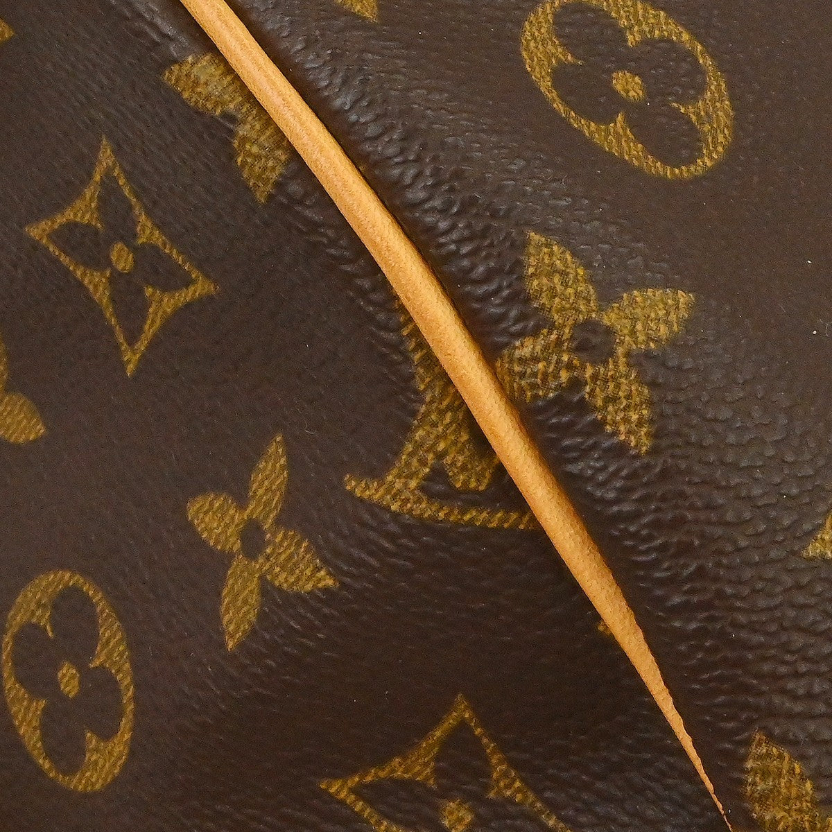 Louis Vuitton Keepall Bag Monogram Canvas Brown Canvas Travel Bag Bag (Pre-Owned)