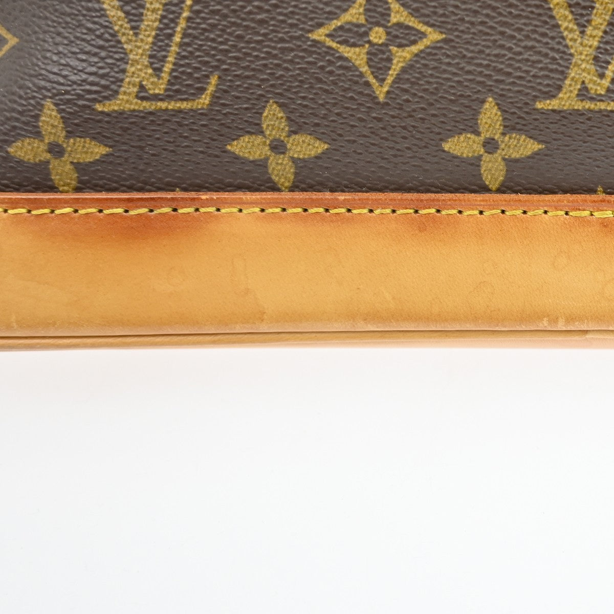Louis Vuitton Alma Handbag Monogram Canvas Brown Canvas Handbag (Pre-Owned)