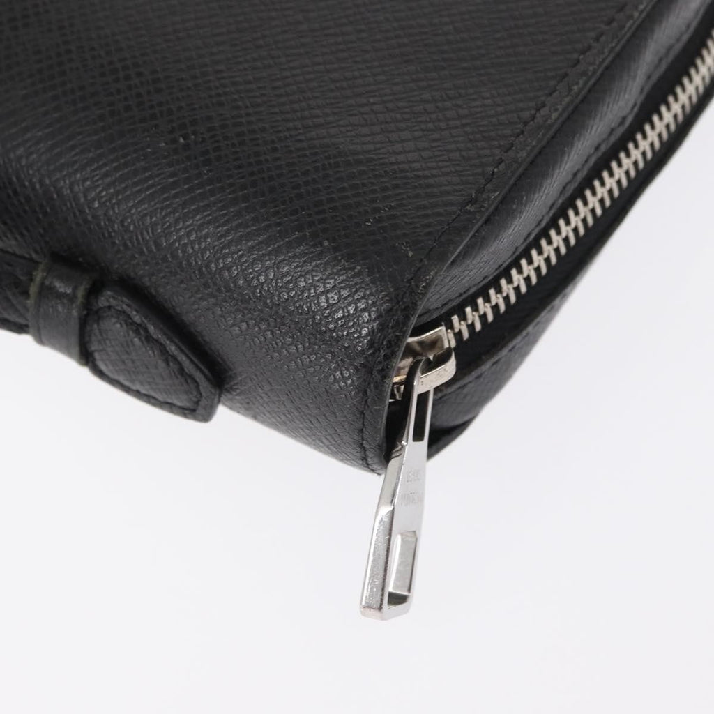 Louis Vuitton Zippy Xl Taiga Leather Black Leather Wallets Accessory (Pre-Owned)