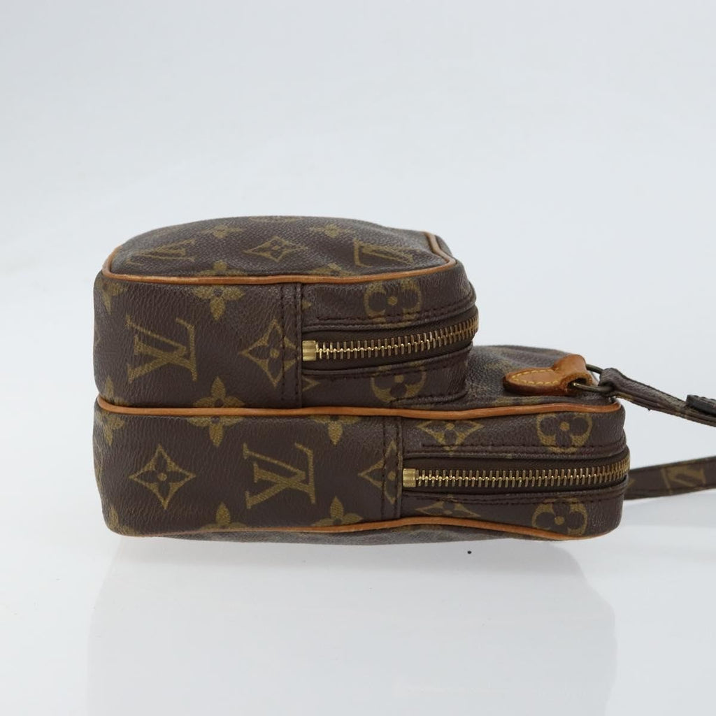 Louis Vuitton Amazone Bag Monogram Canvas Brown Canvas Shoulder Bag Bag (Pre-Owned)