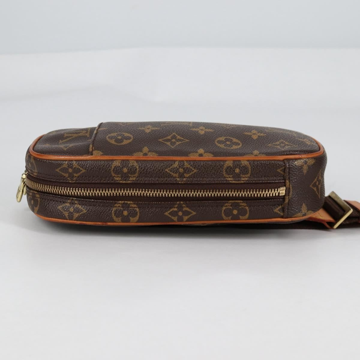 Louis Vuitton Pochette Gange Monogram Canvas Brown Canvas Bag (Pre-Owned)
