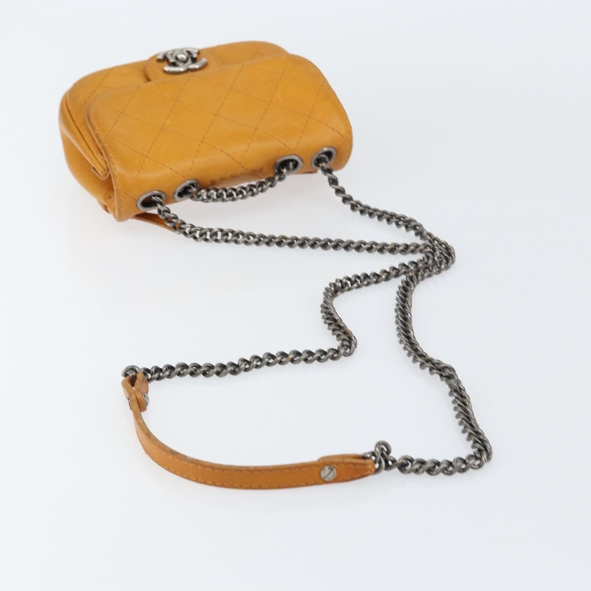 Chanel Chain Flap Bag Quilted Leather Orange Leather Shoulder Bag Bag (Pre-Owned)