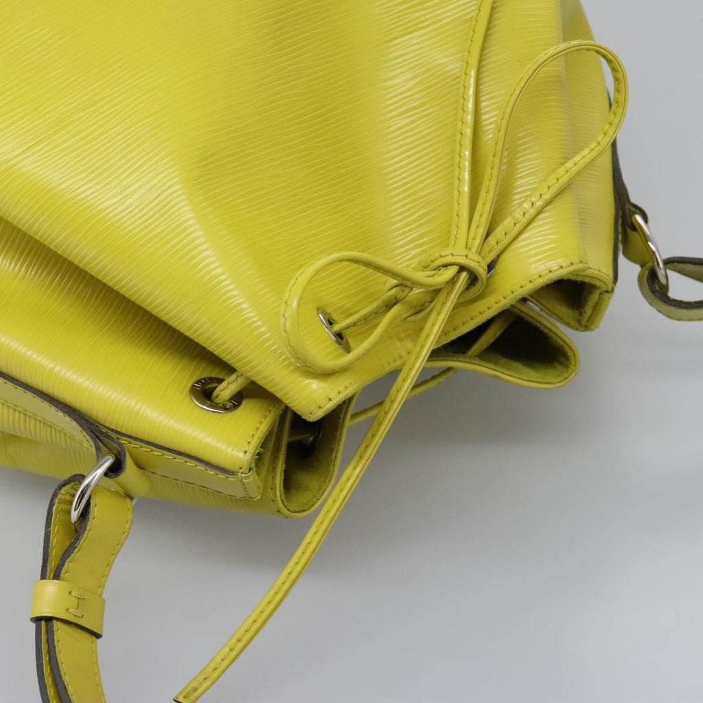Louis Vuitton Petit Noe Handbag Epi Leather Green Leather Shoulder Bag Bag (Pre-Owned)