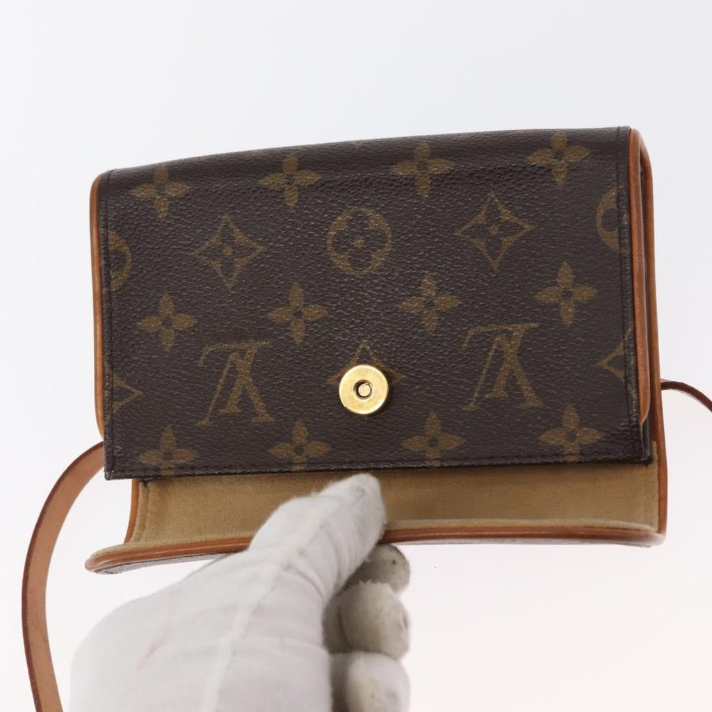 Louis Vuitton Florentine Waist Bag Monogram Canvas Brown Canvas Clutche & Pouche Bag (Pre-Owned)
