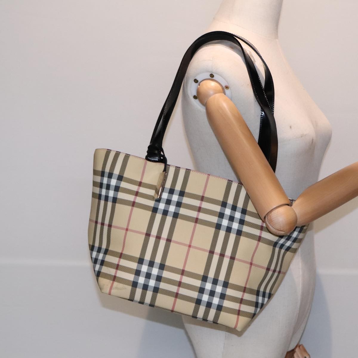 Burberry Nova Check Handbag Nova Check Canvas Beige Canvas Handbag (Pre-Owned)