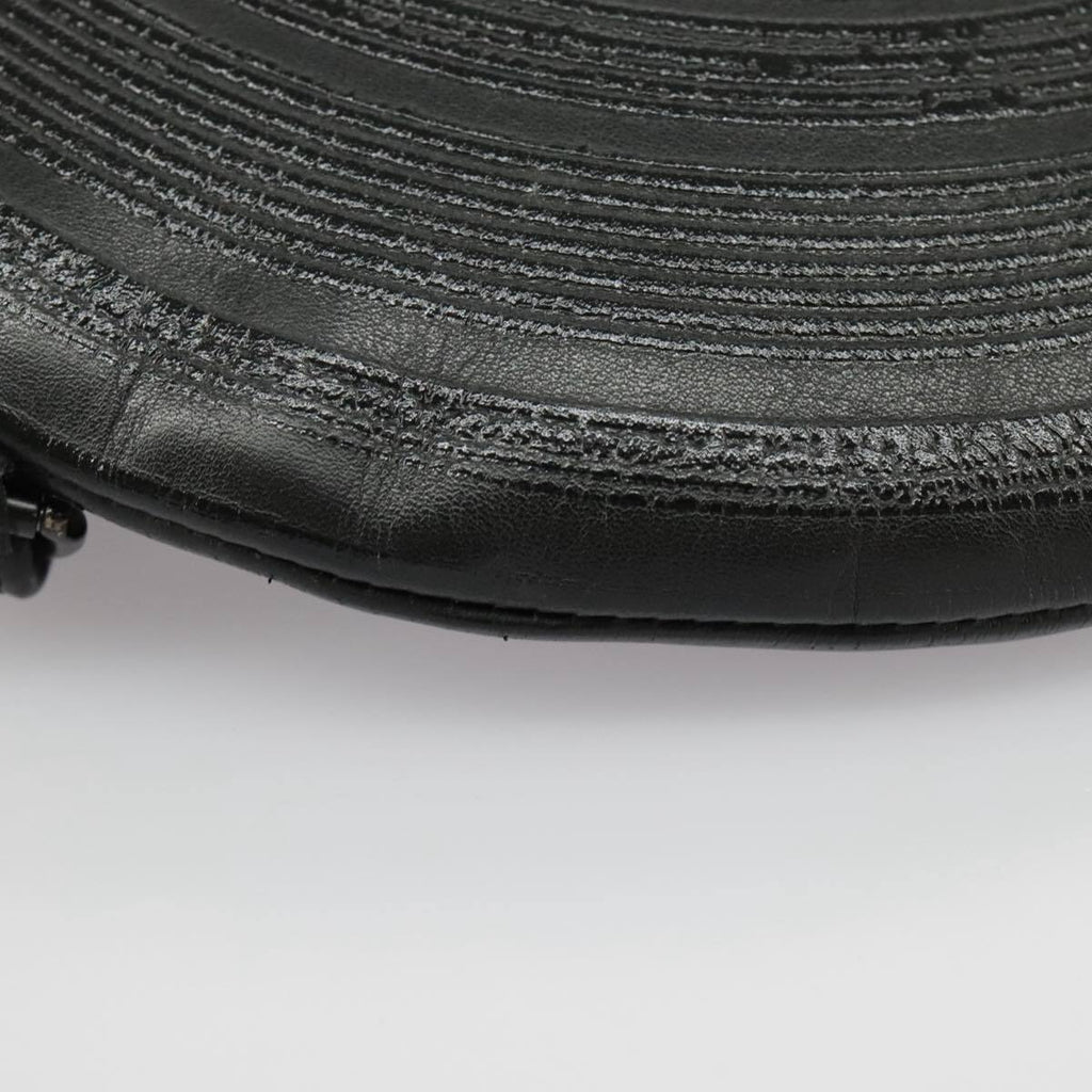 Louis Vuitton Disk Pouch Leather Black Leather Clutche & Pouche Bag (Pre-Owned)