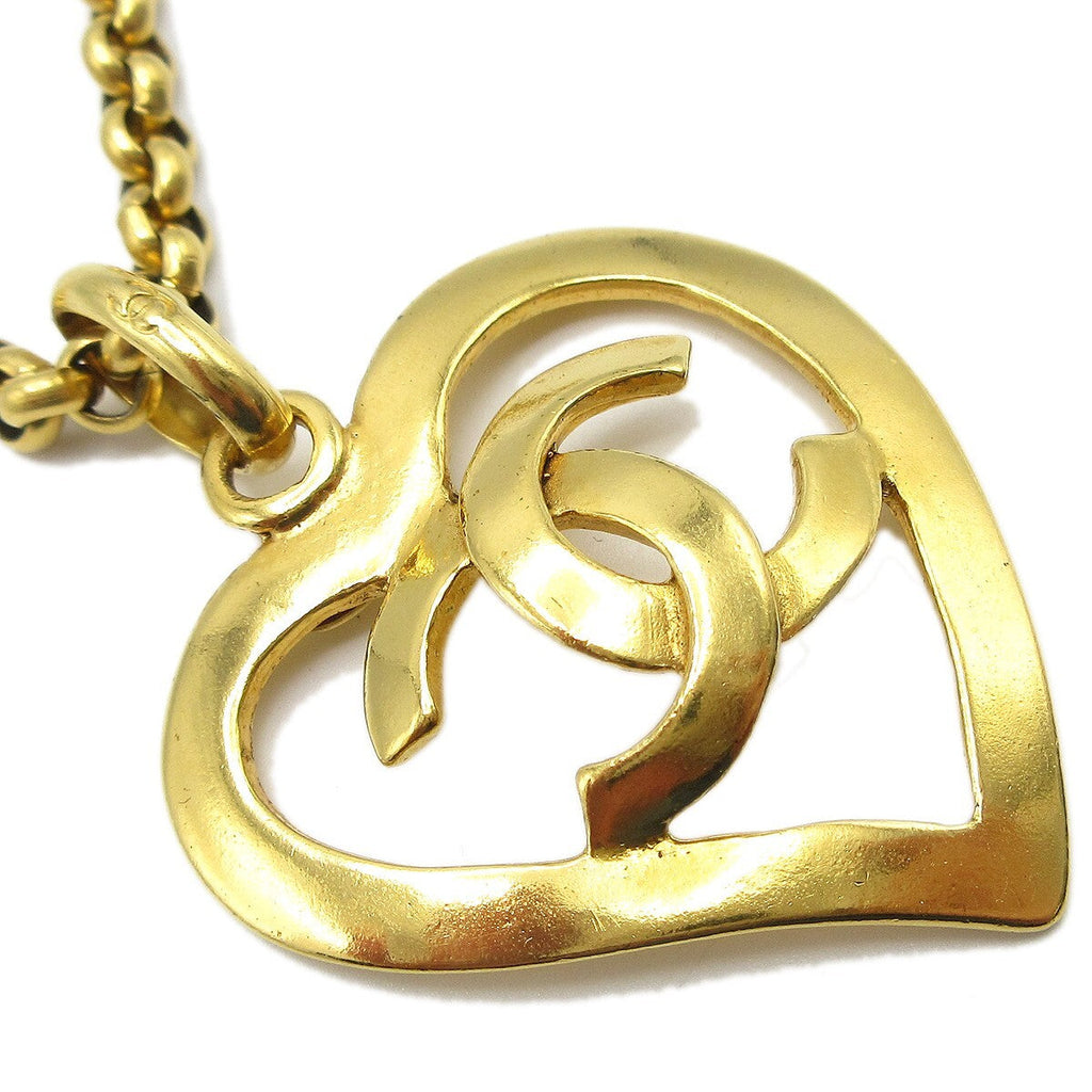 Chanel Cc Heart Pendant Necklace Metal Gold Gold_Plated Necklace Jewelry (Pre-Owned)