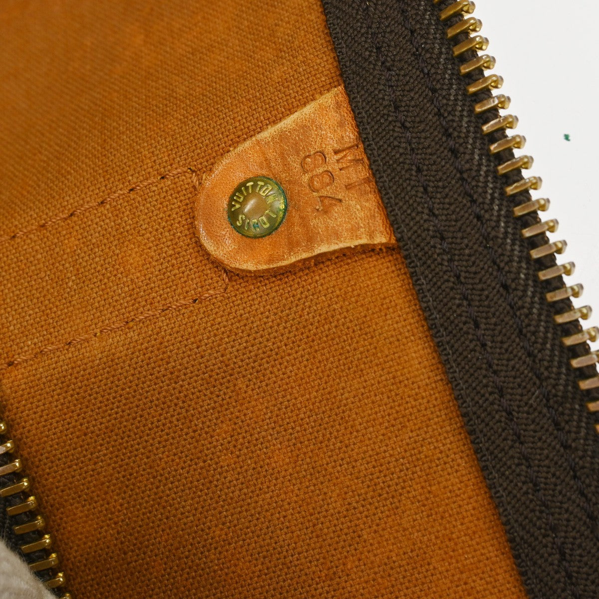 Louis Vuitton Keepall Bag Monogram Canvas Brown Canvas Travel Bag Bag (Pre-Owned)