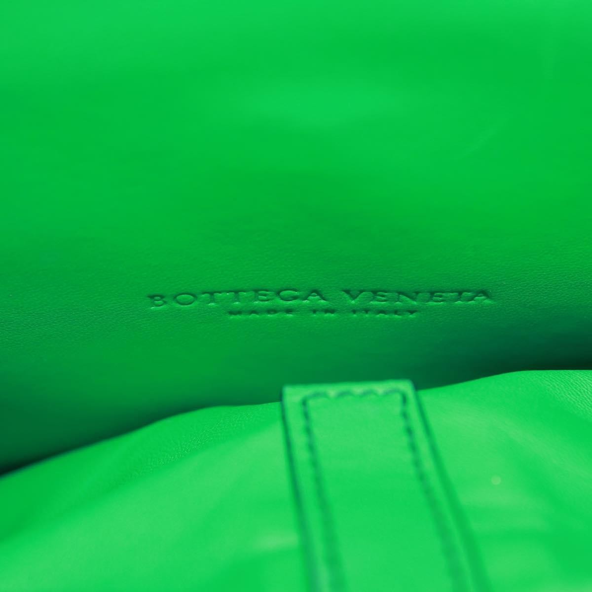 Bottega Veneta Intrecciato Handbag Leather Green Leather Handbag (Pre-Owned)