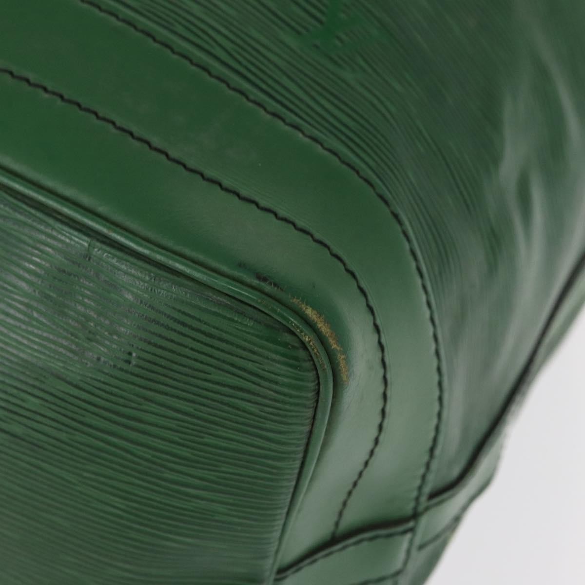 Louis Vuitton Noe Handbag Epi Leather Green Leather Shoulder Bag Bag (Pre-Owned)