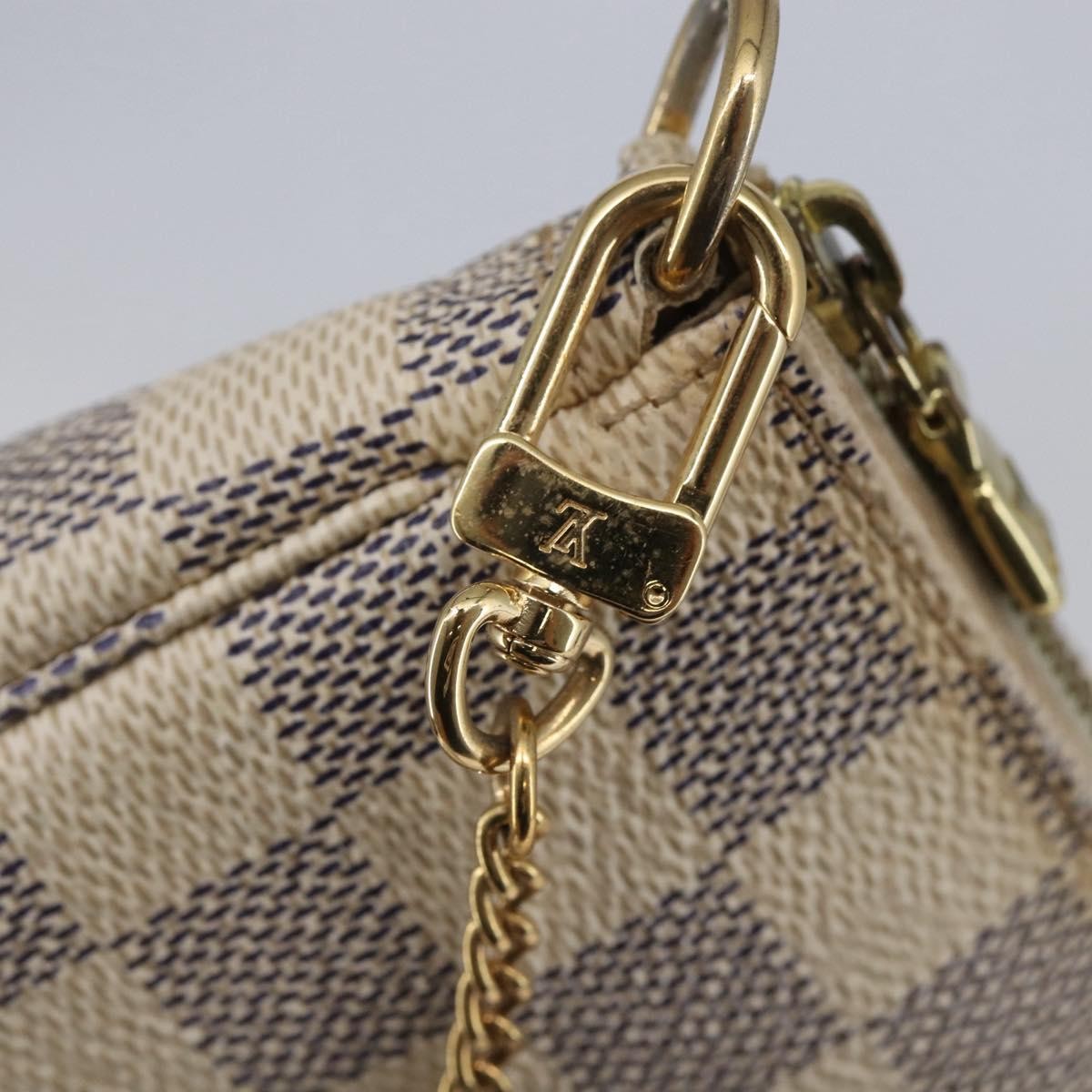 Louis Vuitton Pochette Accessoires Damier White Canvas Bag (Pre-Owned)