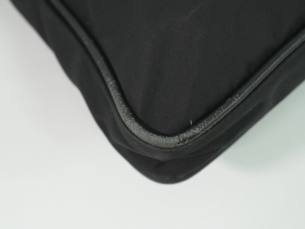 Prada Flat Messenger Bag Tessuto Black Nylon Shoulder Bag Bag (Pre-Owned)