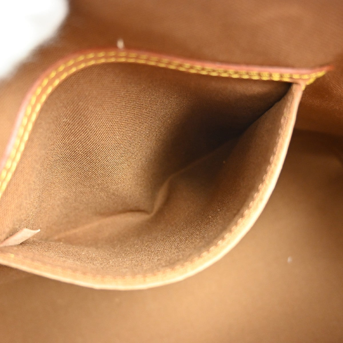 Louis Vuitton Alma Handbag Monogram Canvas Brown Canvas Handbag (Pre-Owned)