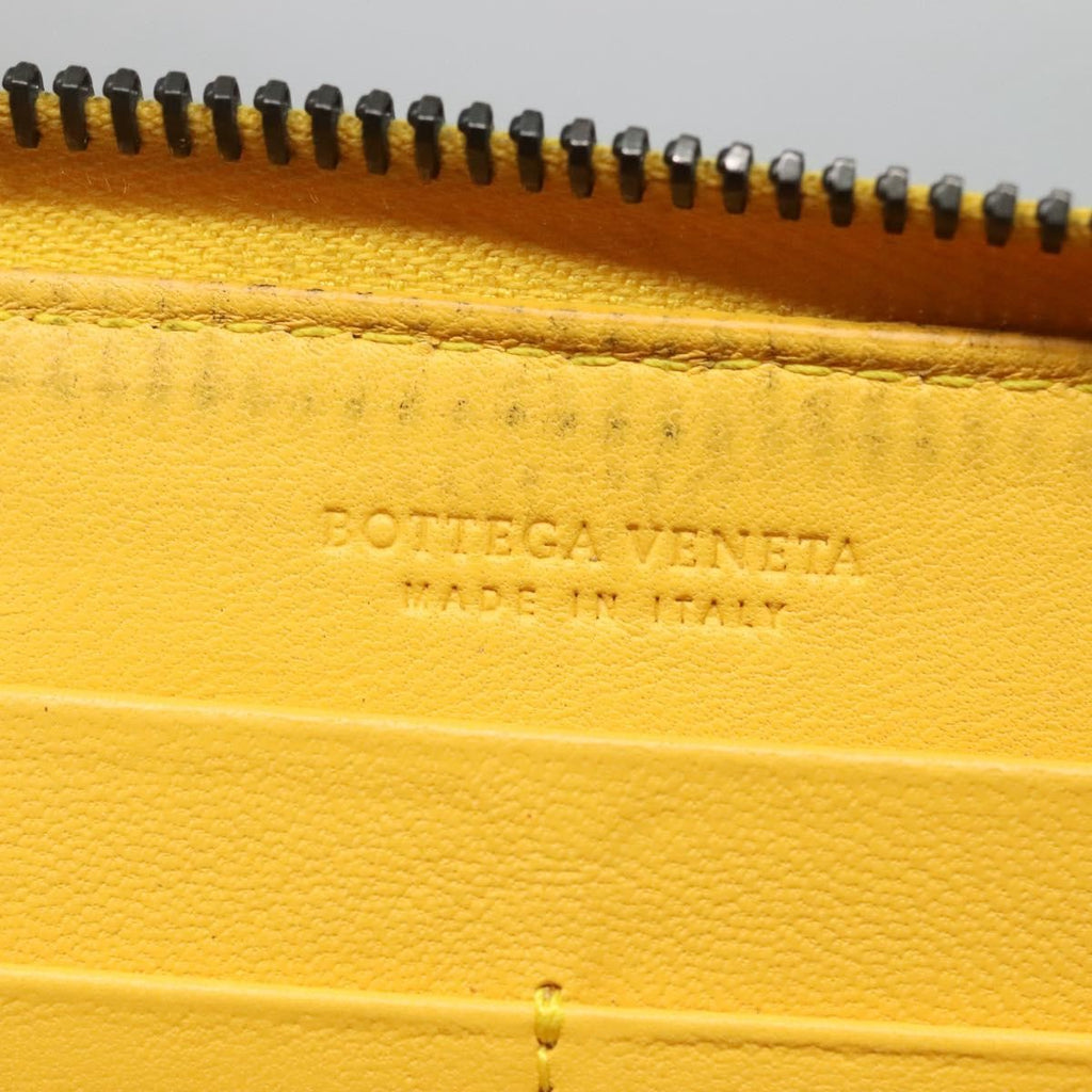 Bottega Veneta Intrecciato Long Zip  Wallet Leather Beige Leather Wallets Accessory (Pre-Owned)