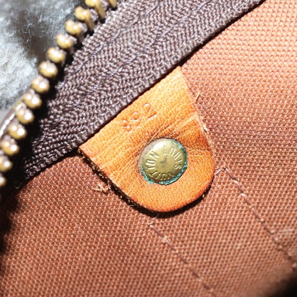Louis Vuitton Keepall Bag Monogram Canvas Brown Canvas Travel Bag Bag (Pre-Owned)