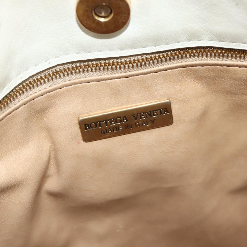 Bottega Veneta Intrecciato Shoulder Bag Leather White Leather Shoulder Bag Bag (Pre-Owned)
