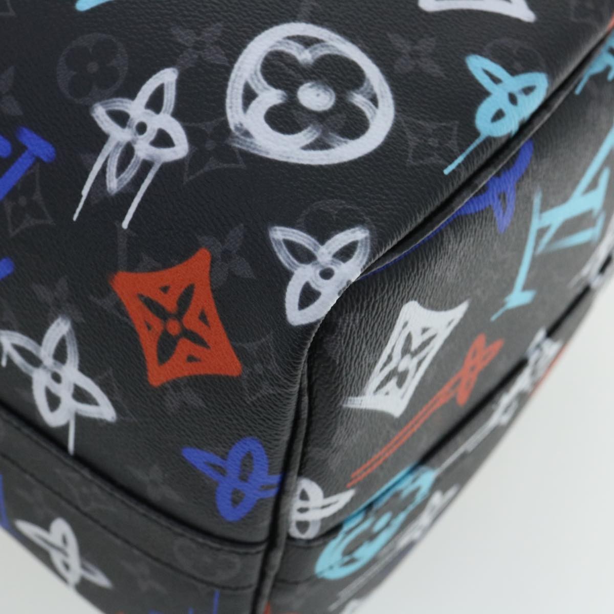 Louis Vuitton Keepall Bandouliere Bag Graffiti Monogram Eclipse Canvas Multicolour Canvas Bag (Pre-Owned)