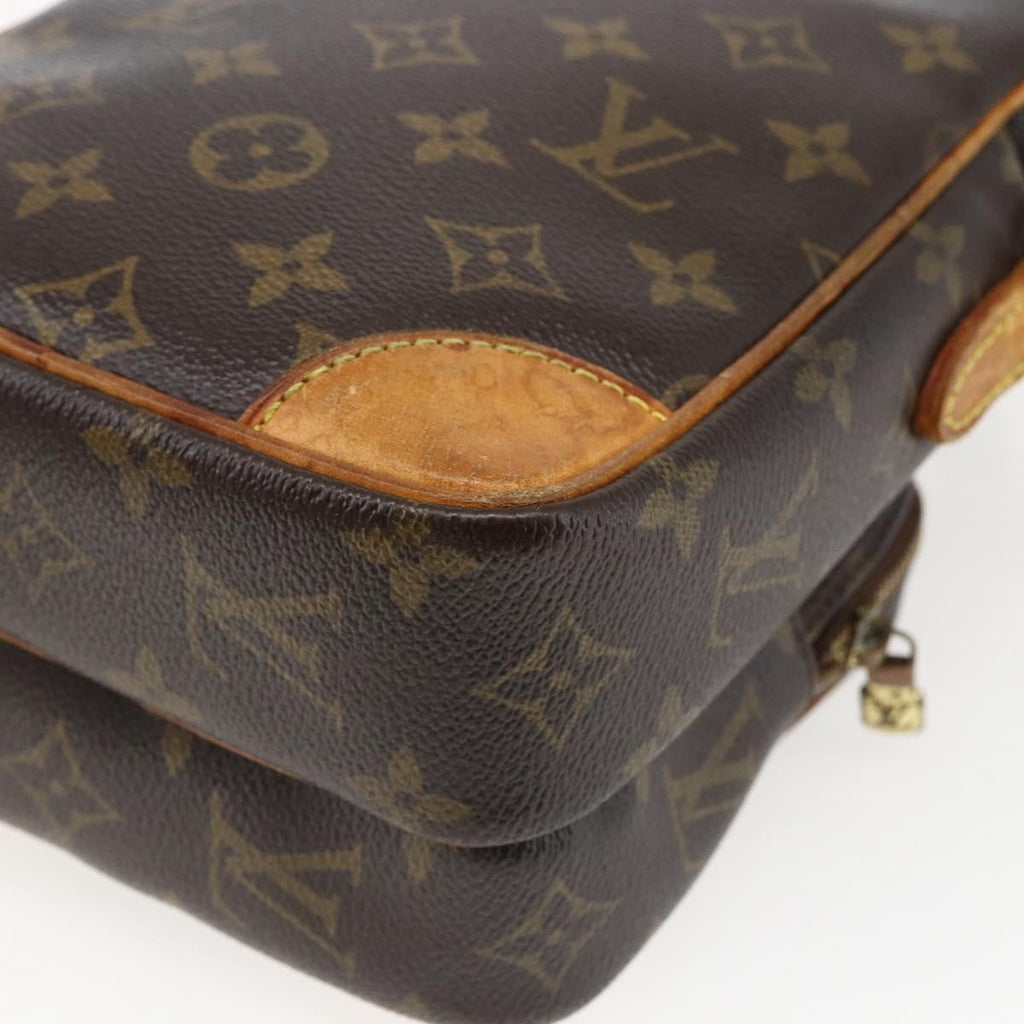 Louis Vuitton Amazone Bag Monogram Canvas Brown Canvas Shoulder Bag Bag (Pre-Owned)