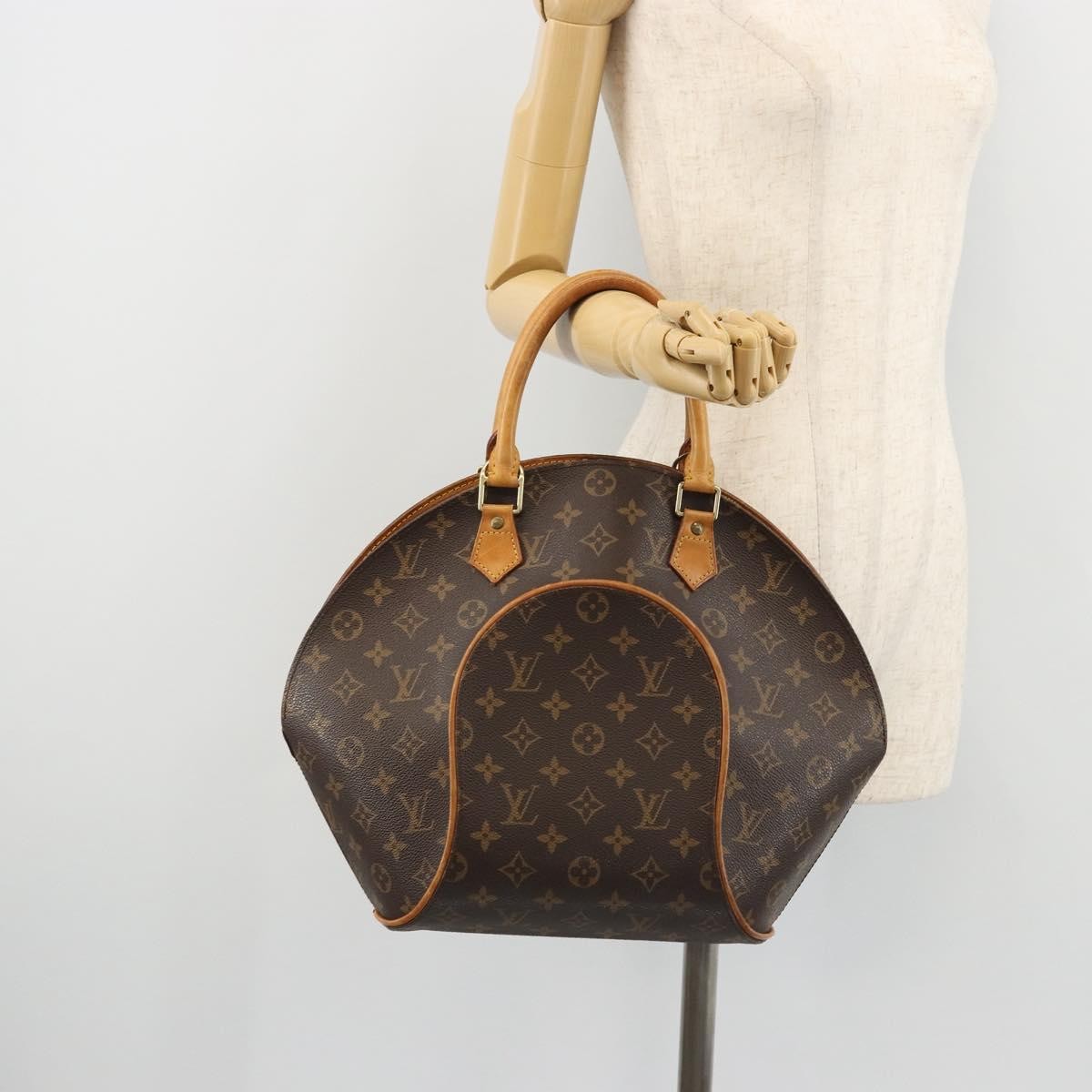 Louis Vuitton Ellipse Bag Monogram Canvas Brown Canvas Handbag (Pre-Owned)