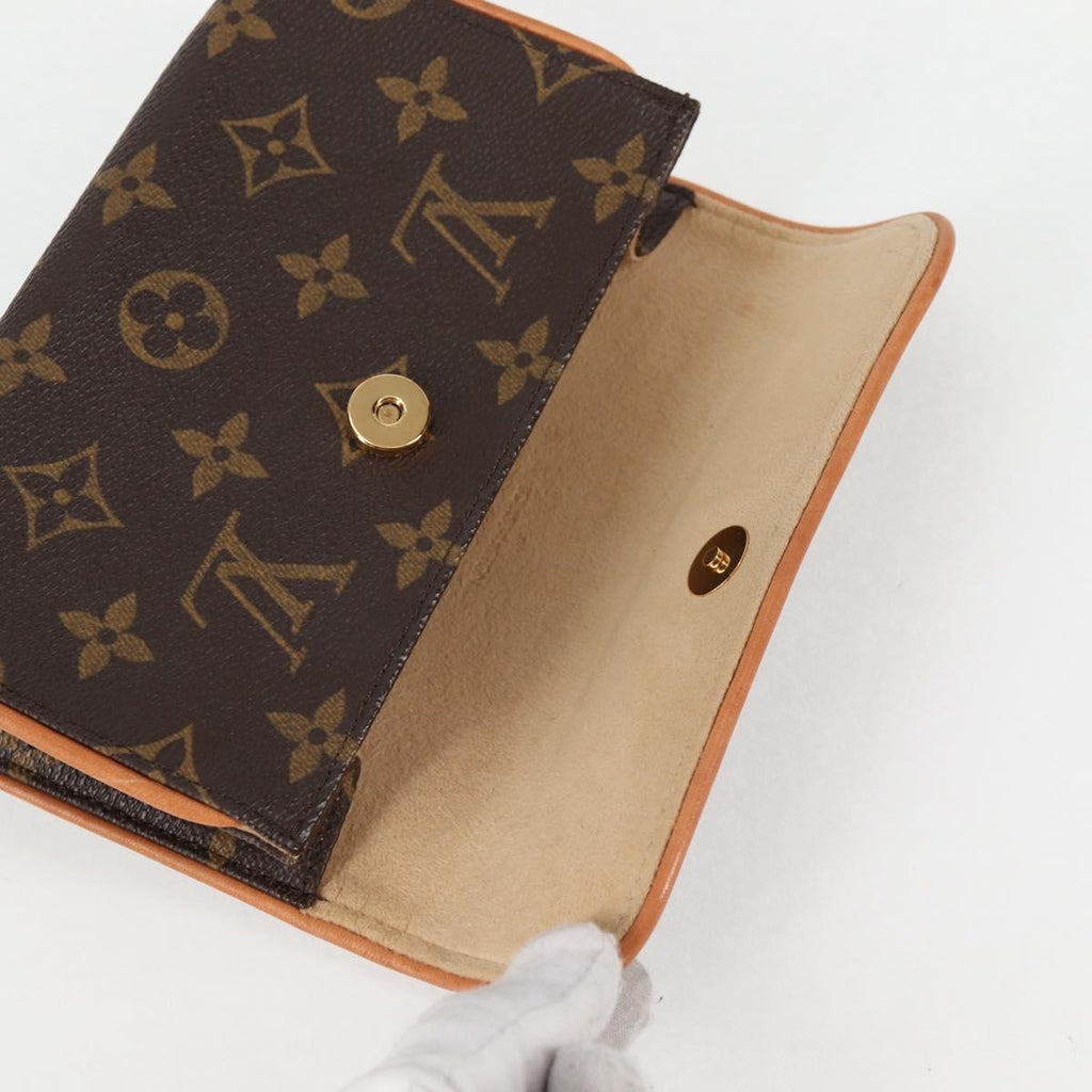 Louis Vuitton Florentine Waist Bag Monogram Canvas Brown Canvas Clutche & Pouche Bag (Pre-Owned)