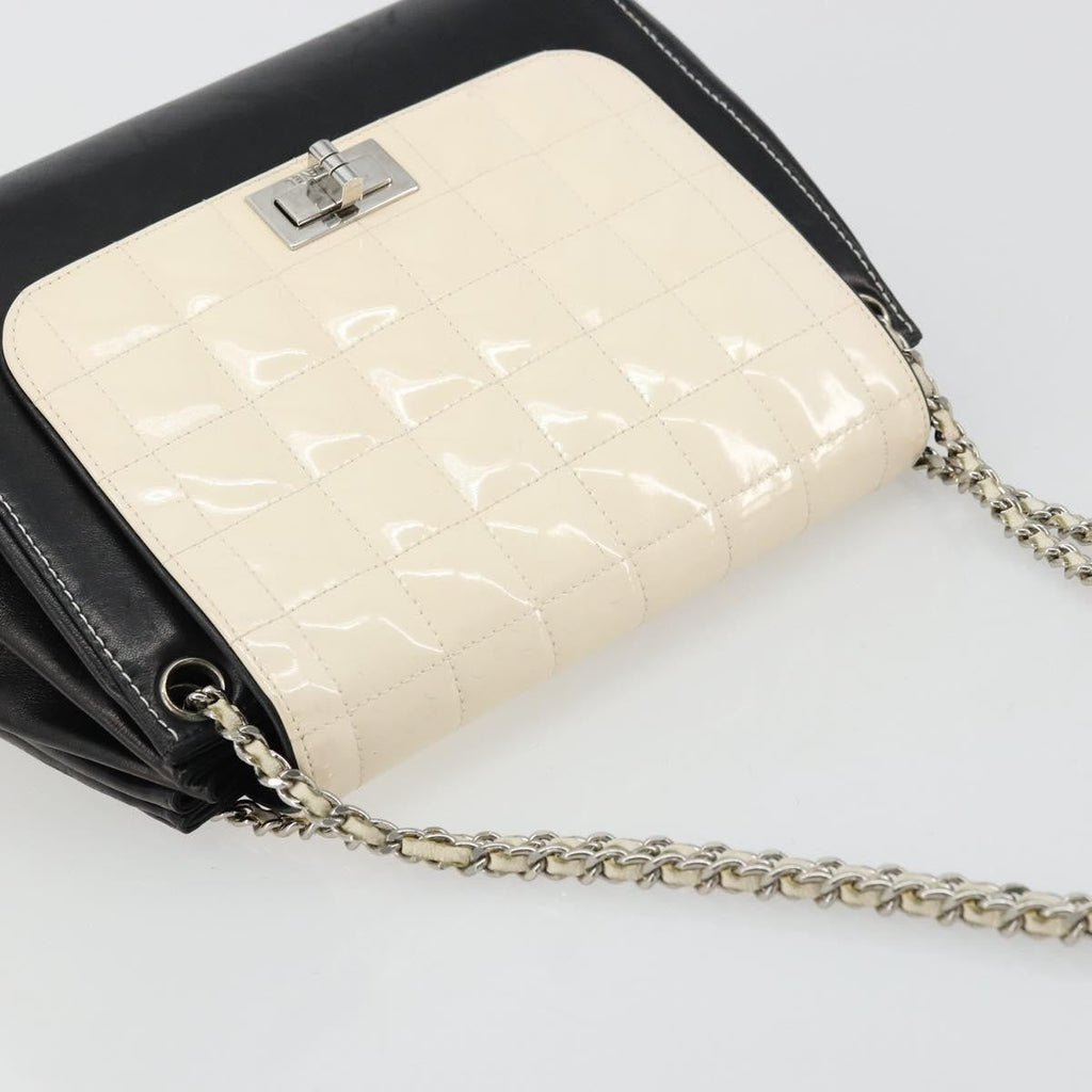 Chanel Chocolate Bar Accordion Reissue Flap Bag Quilted Lambskin Black Leather Handbag (Pre-Owned)