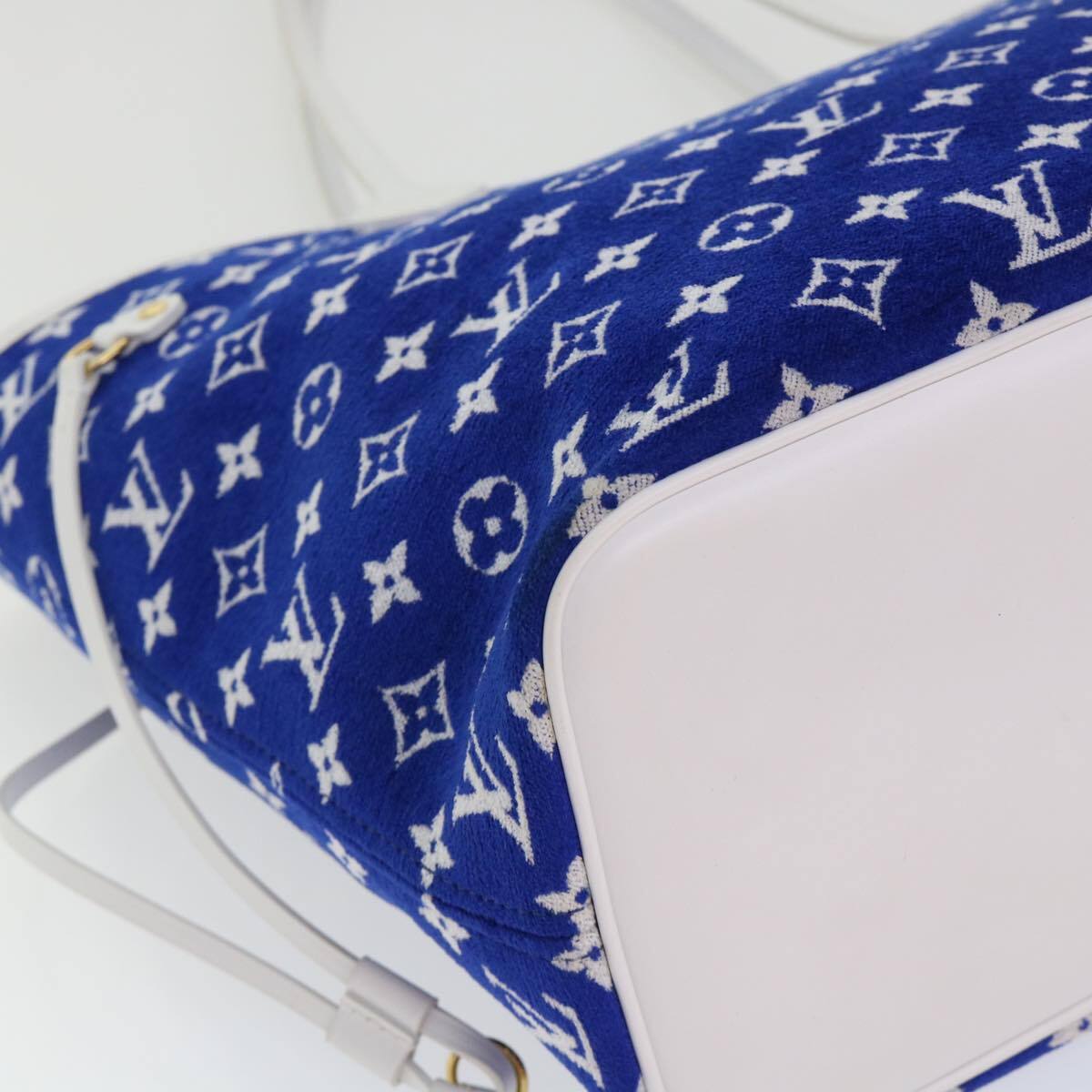Louis Vuitton Neverfull Nm Tote Lv Match Monogram Jacquard Velvet Blue Velvet Tote Bag Bag (Pre-Owned)