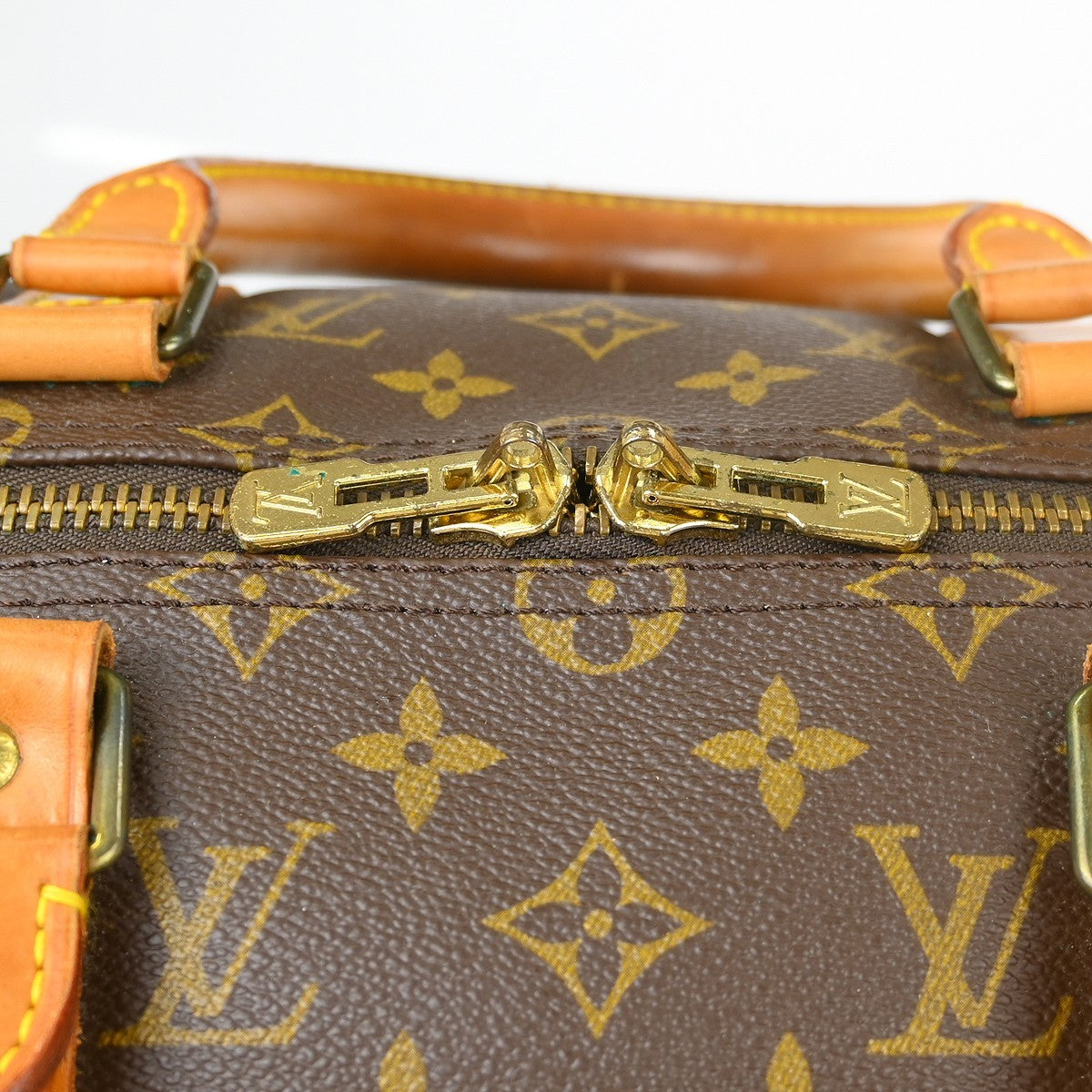 Louis Vuitton Keepall Bag Monogram Canvas Brown Canvas Travel Bag Bag (Pre-Owned)