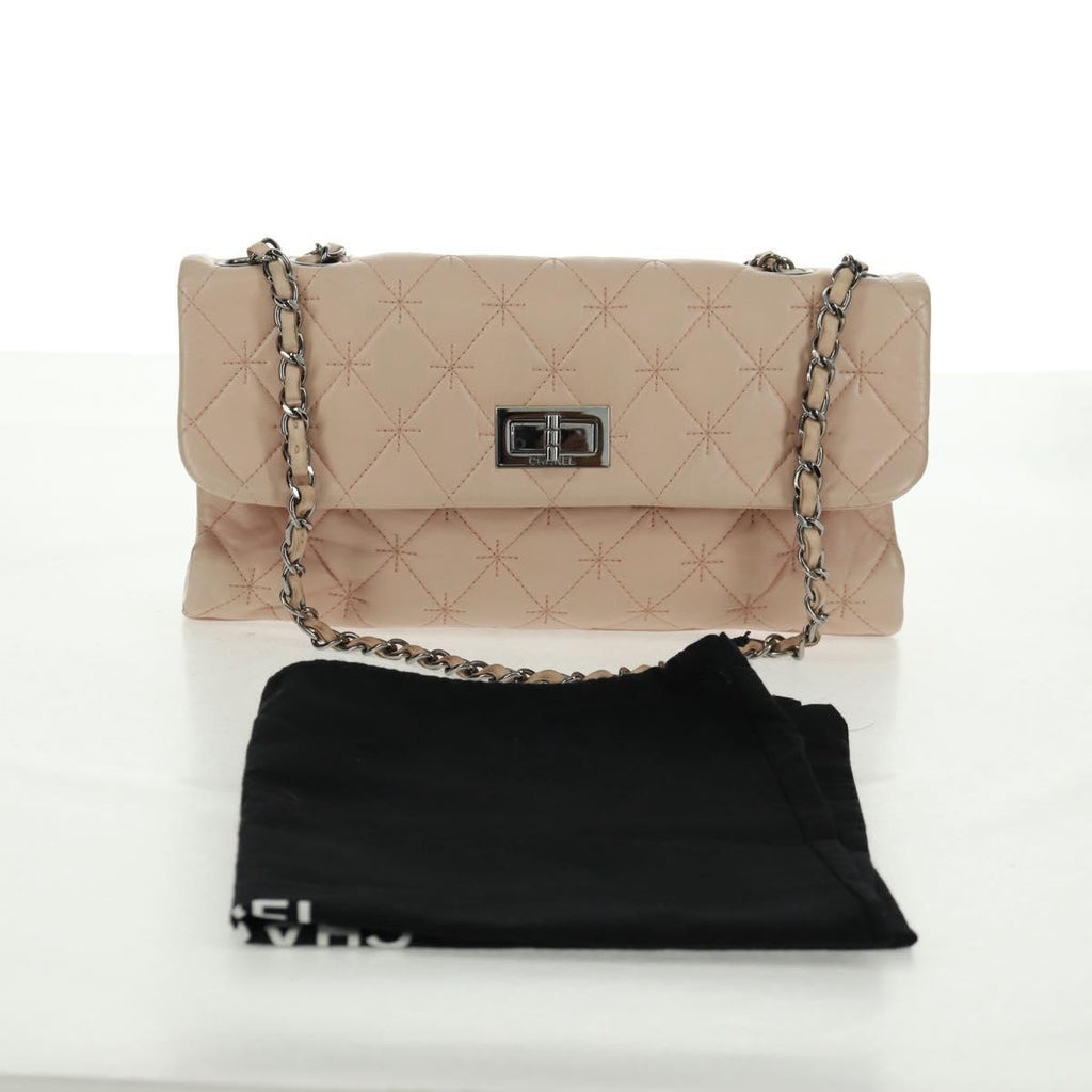 Chanel 2.55 Shoulder Bag Leather Pink Leather Shoulder Bag Bag (Pre-Owned)