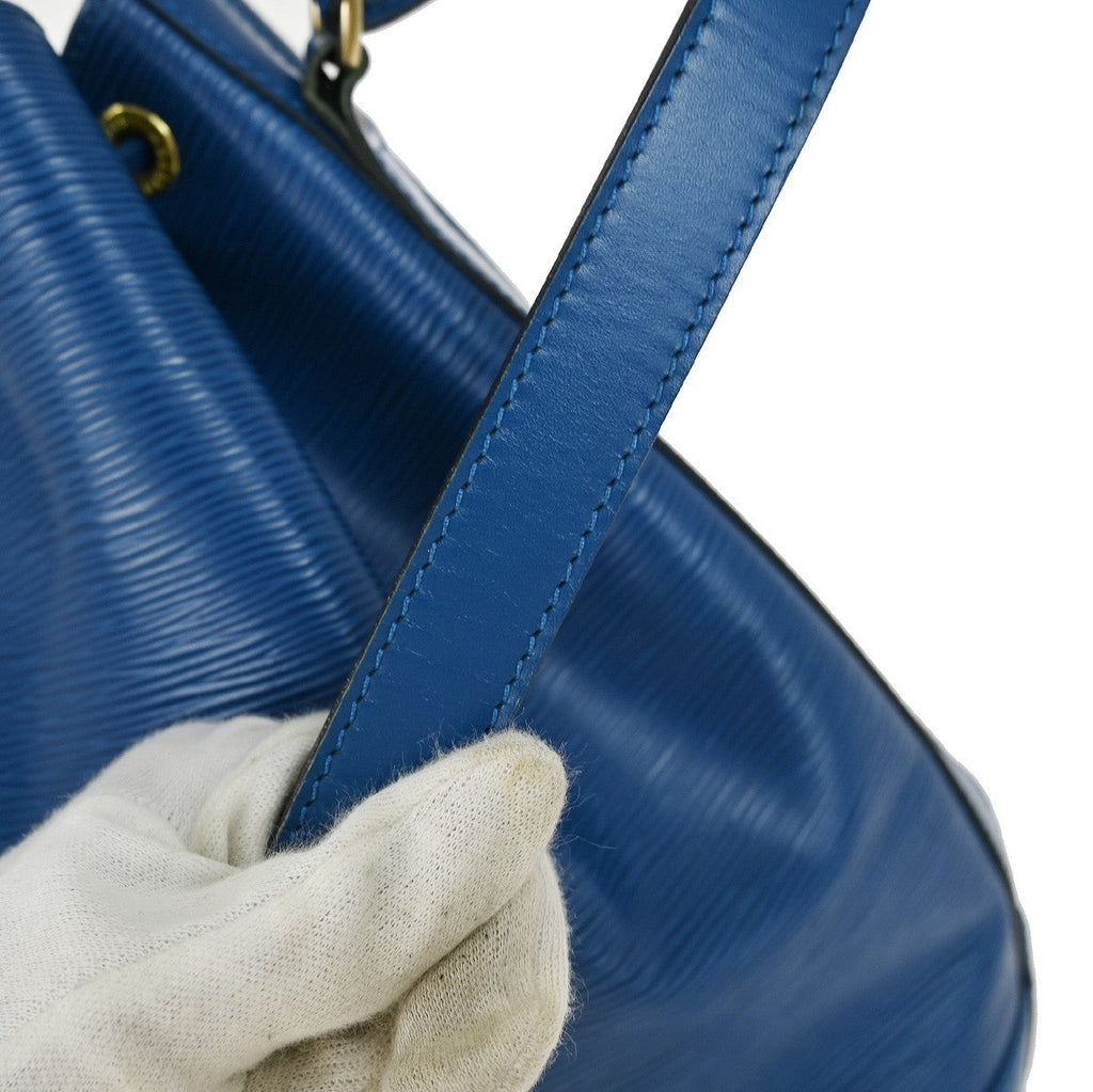 Louis Vuitton Noe Handbag Epi Leather Blue Leather Shoulder Bag Bag (Pre-Owned)