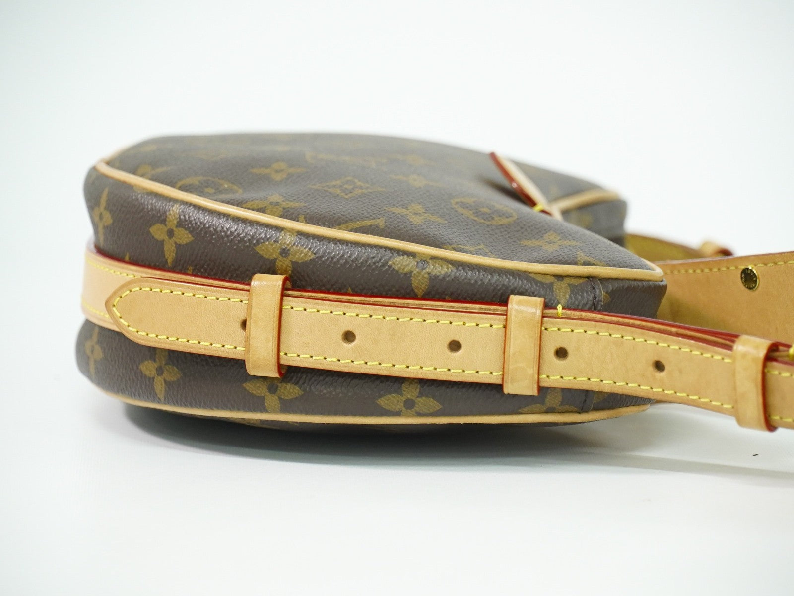 Louis Vuitton Croissant Handbag Monogram Canvas Brown Canvas Shoulder Bag Bag (Pre-Owned)