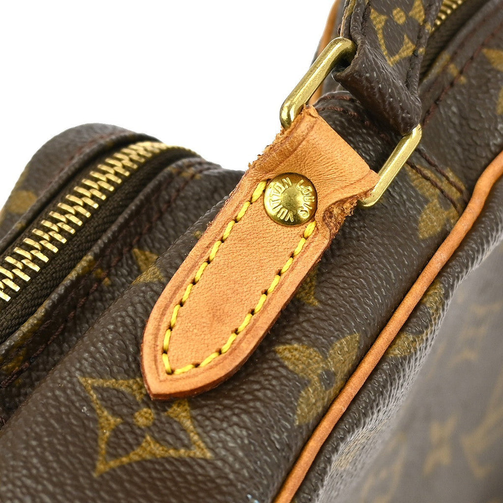 Louis Vuitton Amazone Bag Monogram Canvas Brown Canvas Shoulder Bag Bag (Pre-Owned)