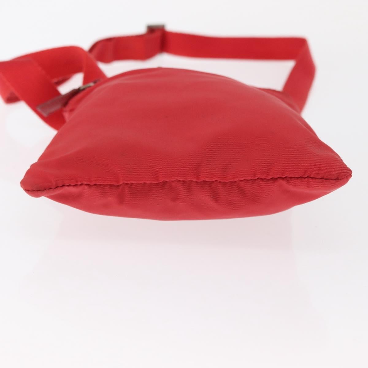 Prada Flat Messenger Bag Tessuto Red Nylon Shoulder Bag Bag (Pre-Owned)
