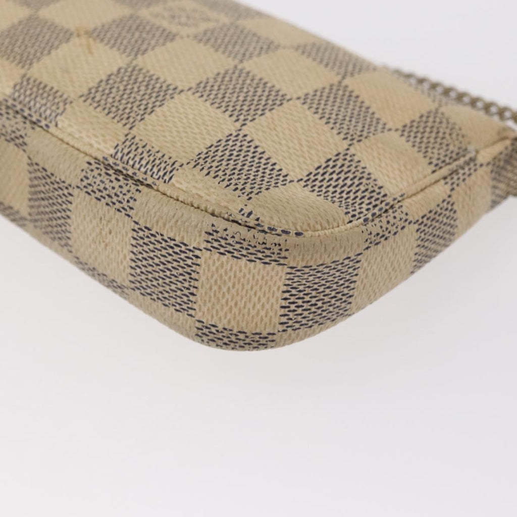 Louis Vuitton Mini Pochette Accessoires Damier Canvas White Canvas Clutche & Pouche Bag (Pre-Owned)