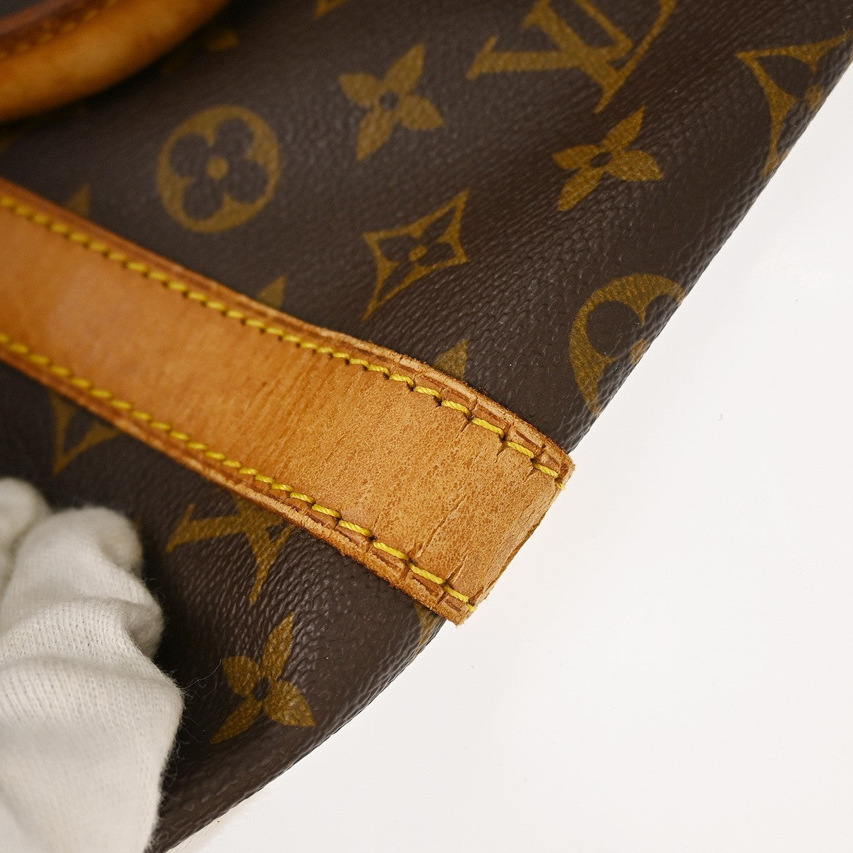 Louis Vuitton Keepall Bag Monogram Canvas Brown Canvas Travel Bag Bag (Pre-Owned)